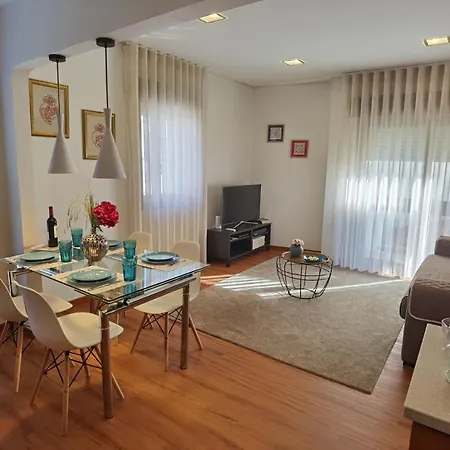 Emily's Apartment-t2 Centro Διαμέρισμα *